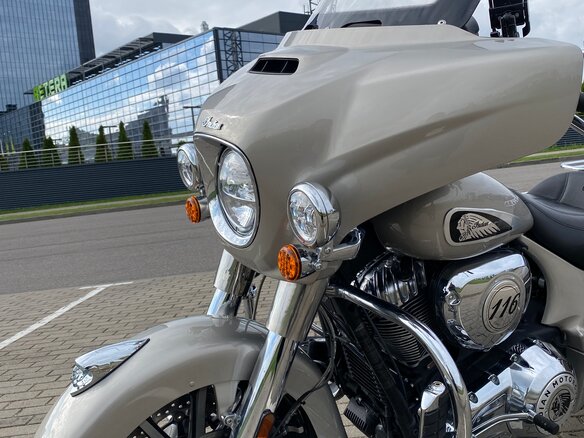 2021 Indian Chieftain, серебристый, 1499000 рублей - вид 6