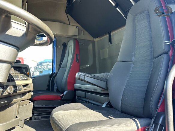 2021 Volvo FH 540, синий, 9300000 рублей - вид 18