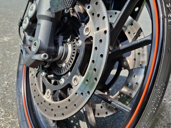 2015 Yamaha MT-09 (FZ-09), оранжевый, 750000 рублей - вид 4