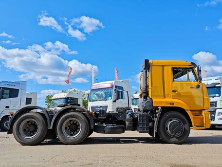 2023 КамАЗ 65116, золотистый, 2740000 рублей, вид 5
