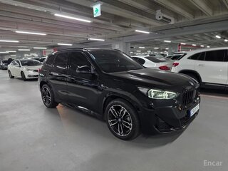 2025 BMW X1 18d sDrive III (U11/U12), чёрный, 5243802 рублей, вид 3