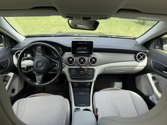 2015 Mercedes-Benz GLA 250 I (X156), фиолетовый, 2100000 рублей - вид 10