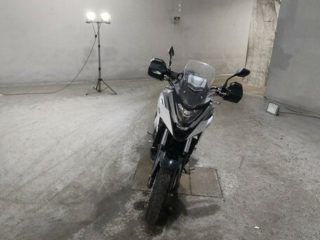 2023 Honda NC 750X, белый, 1077000 рублей, вид 3