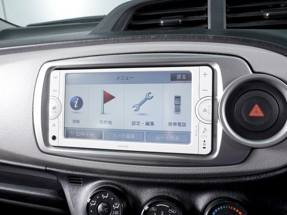 2013 Toyota Vitz III (XP130), синий, 450000 рублей - вид 11