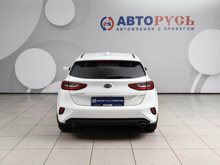 2018 Kia Ceed III, белый, 1667000 рублей, вид 4