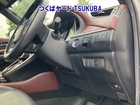 2017 Toyota Harrier III (XU60) Рестайлинг, серебристый, 1939000 рублей - вид 5