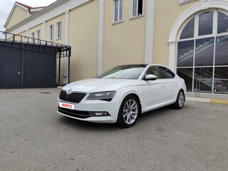 2016 Skoda Superb III, белый, 2400000 рублей, вид 1