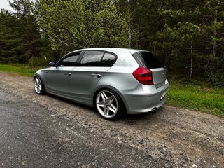 2007 BMW 1 серии 118i I (E81/E82/E87/E88) Рестайлинг, голубой, 500000 рублей, вид 2