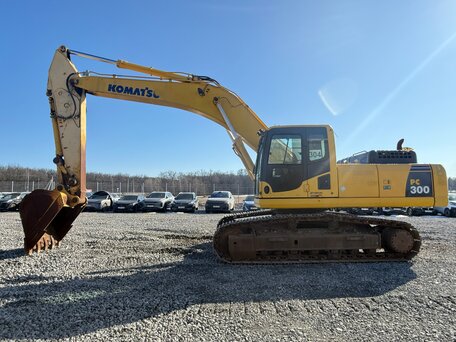 2017 Komatsu PC300, жёлтый, 7300000 рублей, вид 5