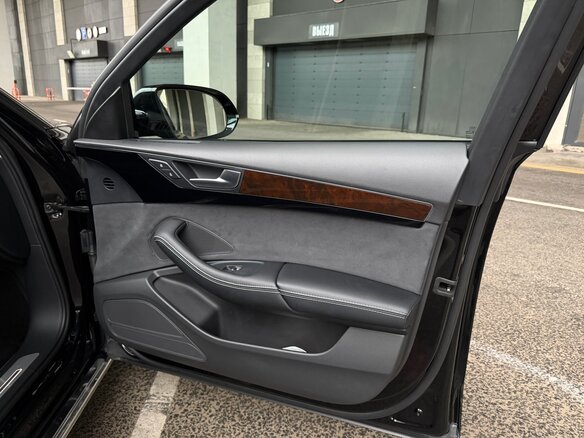 2015 Audi A8 Long III (D4) Рестайлинг, чёрный, 2380000 рублей - вид 13
