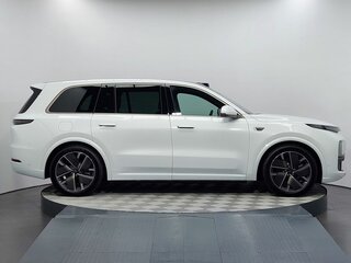 2026 Li Auto (Lixiang) L9 52.3 kWh I Рестайлинг, белый, 11990000 рублей, вид 4