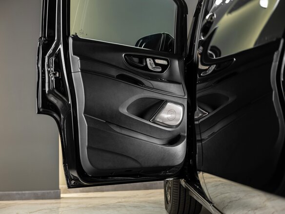 2023 Mercedes-Benz Vito 116 CDI L2 III (W447), чёрный, 9000000 рублей - вид 13