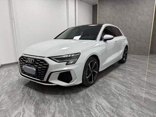 2023 Audi A3 Sportback 35 TFSI IV (8Y), белый, 1970000 рублей, вид 1