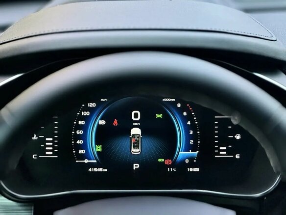 2022 Geely Atlas Pro, серебристый, 2150000 рублей - вид 13