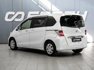 2016 Honda Freed I Рестайлинг 2, белый, 999000 рублей, вид 2