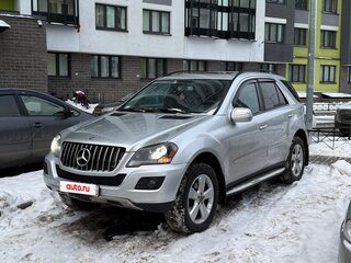 2008 Mercedes-Benz M-Класс 350 II (W164) Рестайлинг, серебристый, 1400000 рублей, вид 3