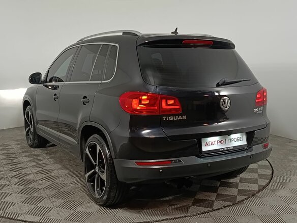 2011 Volkswagen Tiguan I Рестайлинг, чёрный, 1280000 рублей - вид 4