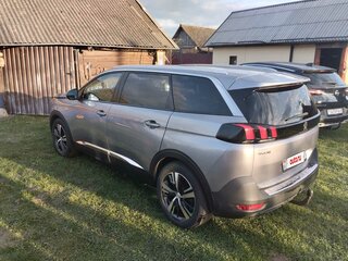 2020 Peugeot 5008 II, серый, 1690000 рублей, вид 2