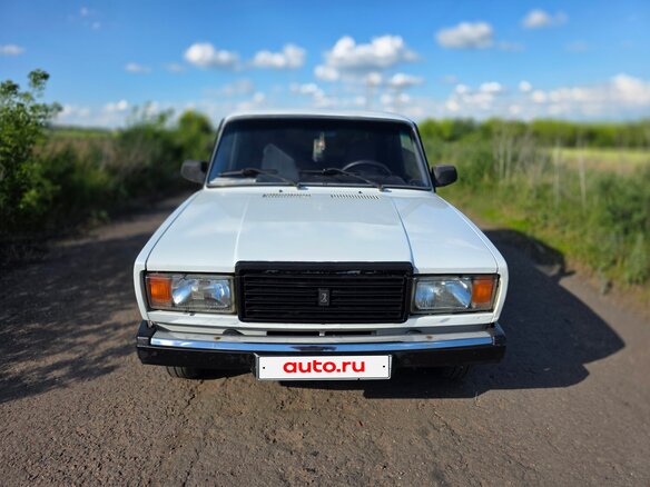 2010 Lada (ВАЗ) 2107, белый, 165000 рублей - вид 1