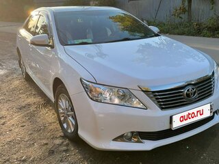 2014 Toyota Camry VII (XV50), белый, 1550000 рублей, вид 2