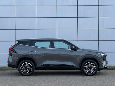 2026 Geely Cityray, серый, 3174990 рублей, вид 4