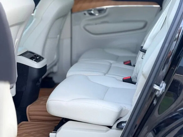 2021 Volvo XC90 II Рестайлинг 1, чёрный, 4100000 рублей - вид 13