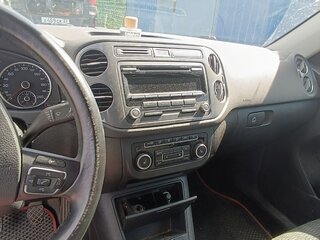 2012 Volkswagen Tiguan I Рестайлинг, серебристый, 860000 рублей, вид 5