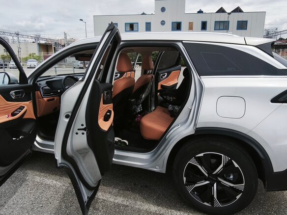2024 BAIC X75, серебристый, 2250000 рублей - вид 7