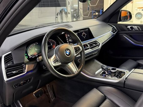 2022 BMW X5 25d IV (G05/G18), чёрный, 7400000 рублей, вид 5