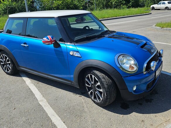 2011 Mini Hatch Cooper S II (R56) Рестайлинг, голубой, 1100000 рублей - вид 1
