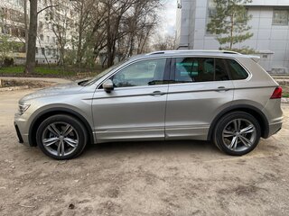 2019 Volkswagen Tiguan II, серый, 4300000 рублей, вид 5