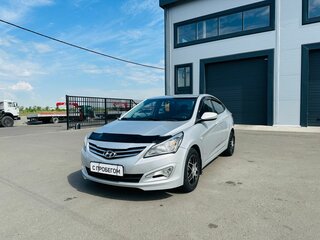 2014 Hyundai Solaris I Рестайлинг, серебристый, 999000 рублей, вид 2