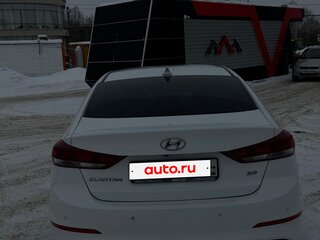 2018 Hyundai Elantra VI (AD), белый, 1650000 рублей, вид 4