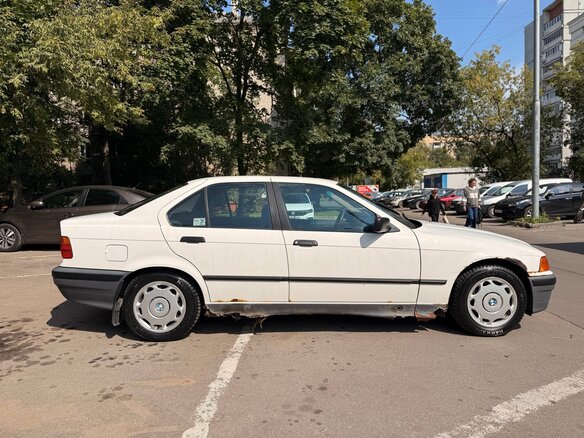 1993 BMW 3 серии 316i III (E36), белый, 320000 рублей - вид 7