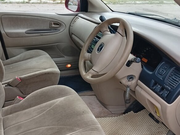 2001 Mazda MPV II (LW), красный, 500000 рублей - вид 6
