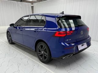 2021 Volkswagen Golf VIII, синий, 2210000 рублей, вид 4