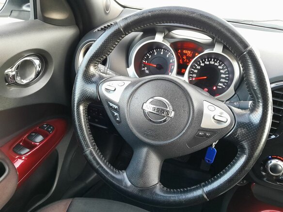 2011 Nissan Juke I, белый - вид 13