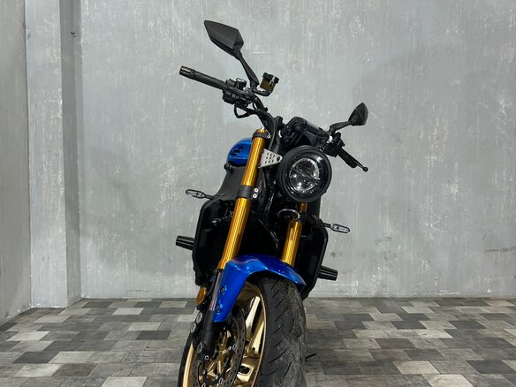 2022 Yamaha XSR900, синий, 1030000 рублей - вид 8