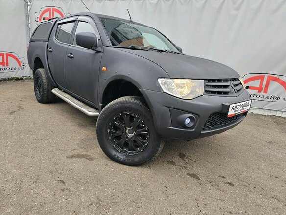 2010 Mitsubishi L200 IV, чёрный, 1029000 рублей - вид 3