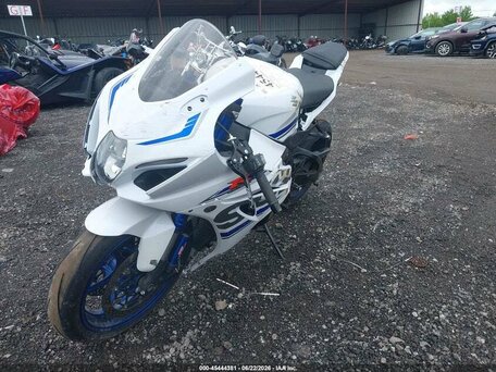 2018 Suzuki GSX-R 1000, чёрный, 1044485 рублей, вид 4