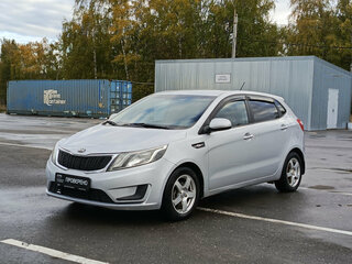 2014 Kia Rio III, серебристый, 710000 рублей, вид 1