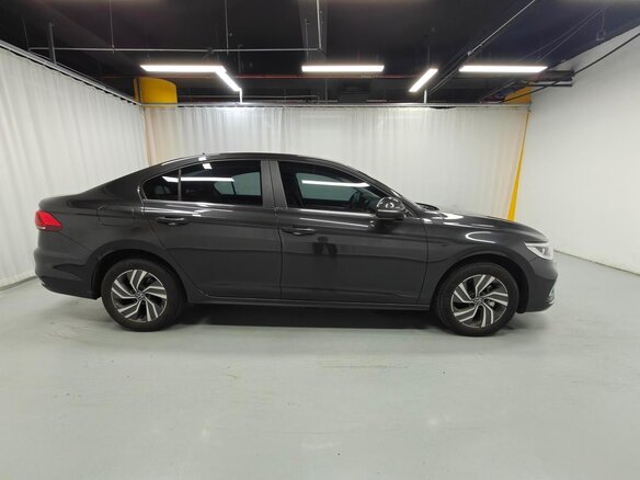 2026 Volkswagen Bora IV (China Market) Рестайлинг, серый, 1700000 рублей - вид 3