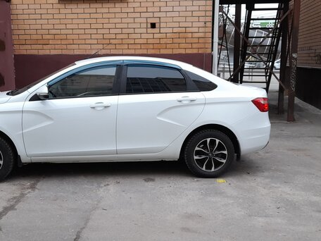 2016 Lada (ВАЗ) Vesta I, белый, 800000 рублей, вид 3