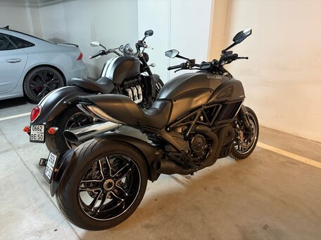 2015 Ducati Diavel Carbon, чёрный, 1700000 рублей, вид 3