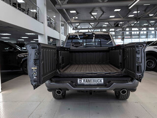 2026 Ram 1500 Crew Cab V Рестайлинг, серый, 11752977 рублей, вид 3