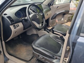 2008 Mitsubishi L200 IV, серый, 870000 рублей, вид 5