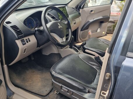 2008 Mitsubishi L200 IV, серый, 870000 рублей, вид 5