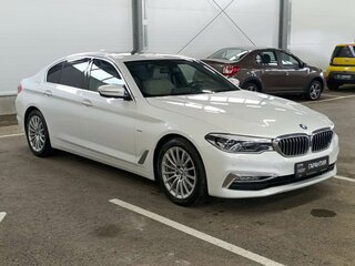 2017 BMW 5 серии 530i xDrive VII (G30/G31/G38), белый, 3150000 рублей, вид 3