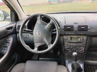 2007 Toyota Avensis II Рестайлинг, зелёный, 600000 рублей, вид 3