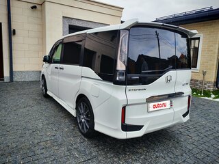 2018 Honda Stepwgn Spada V Рестайлинг, белый, 2250000 рублей, вид 5